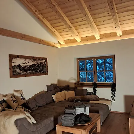 Historische Meixner Am Rerobichl Kitzbuehel Oberndorf in Tirol