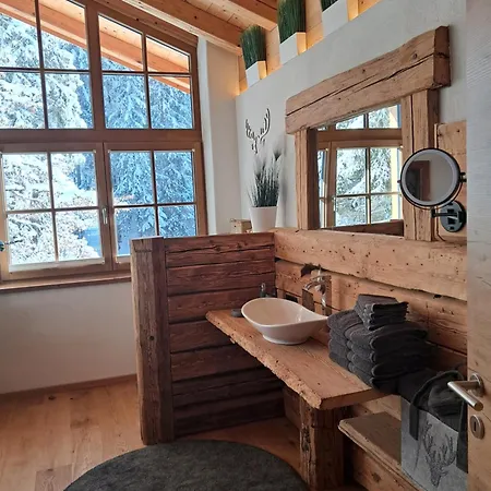 Historische Meixner Am Rerobichl Kitzbuehel Daire