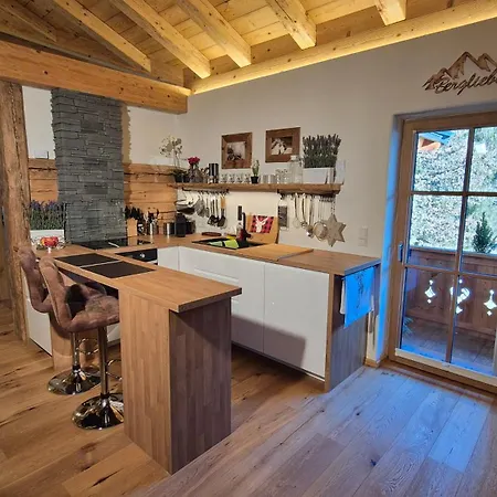 Historische Meixner Am Rerobichl Kitzbuehel Oberndorf in Tirol