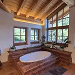 Historische Meixner Am Rerobichl Kitzbuehel 蒂罗尔州奥伯恩多夫